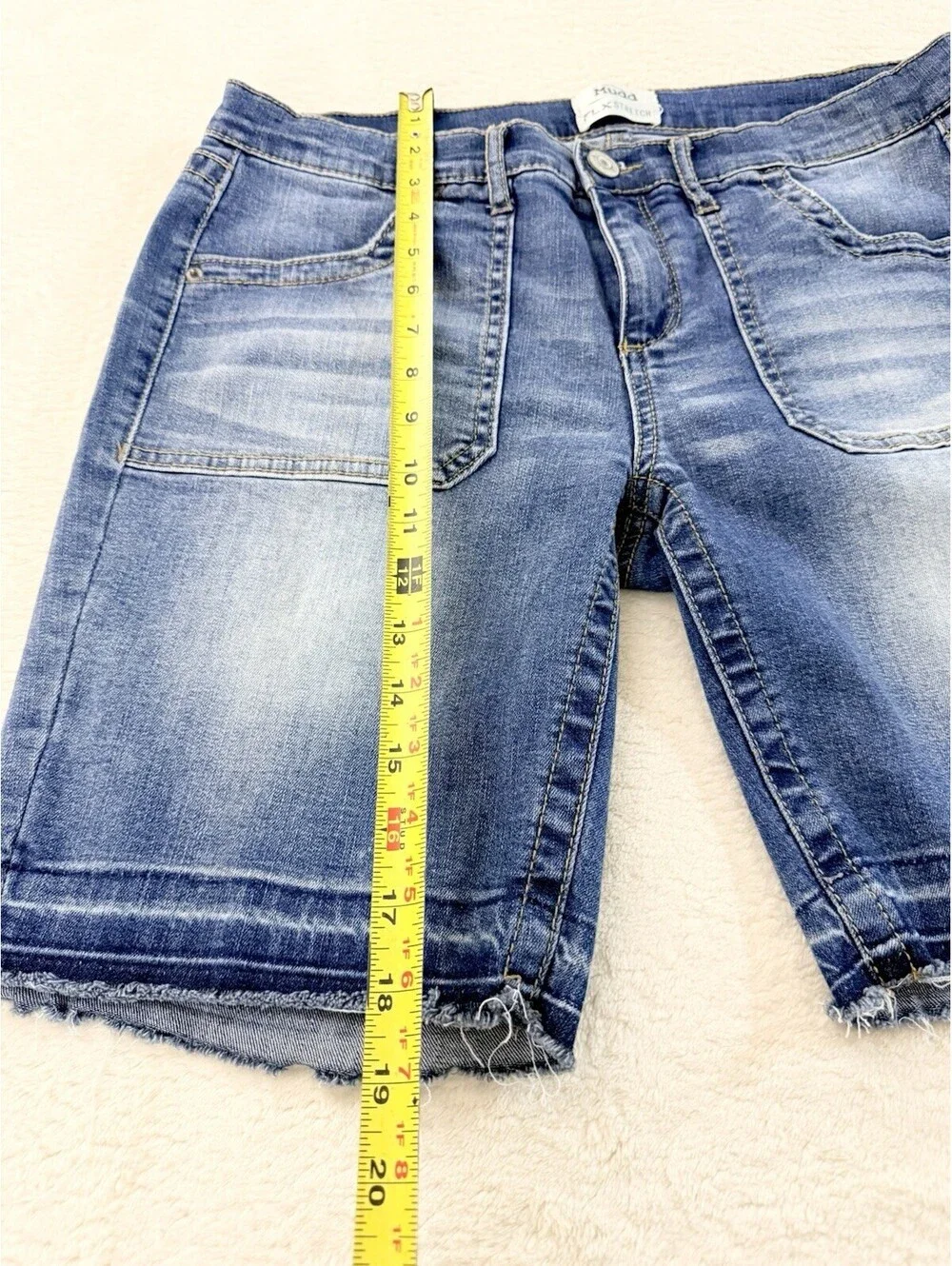 Mudd Women’s FLX Stretch Denim Shorts Size 13 Mid Rise Raw Hem Blue